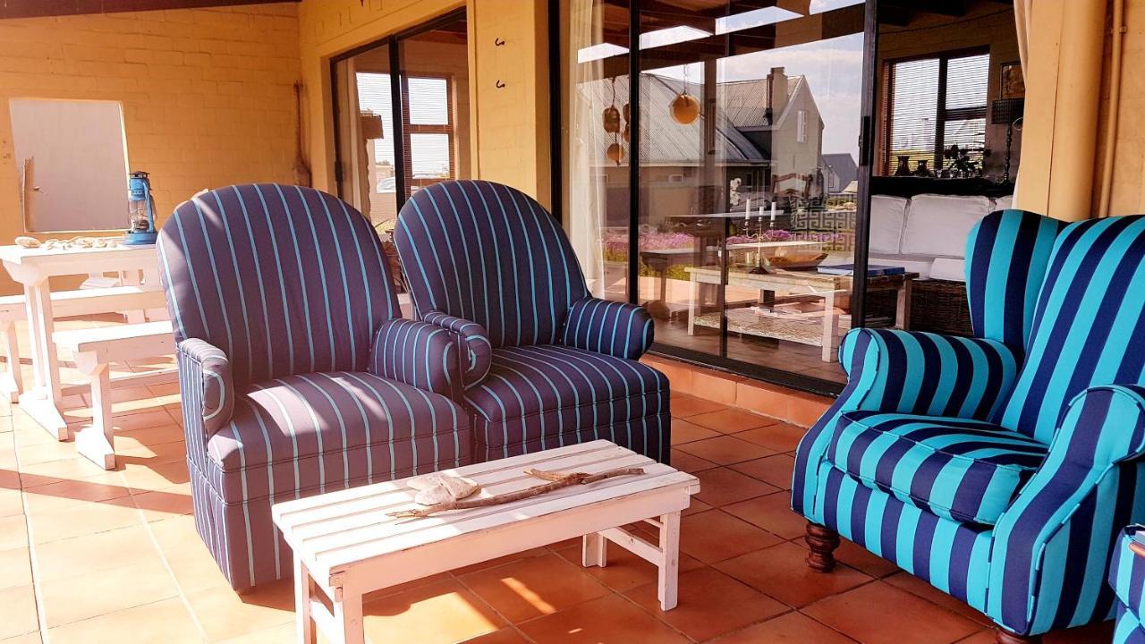 West Coast Seaside Getaway Hotel Grotto Bay Ngoại thất bức ảnh