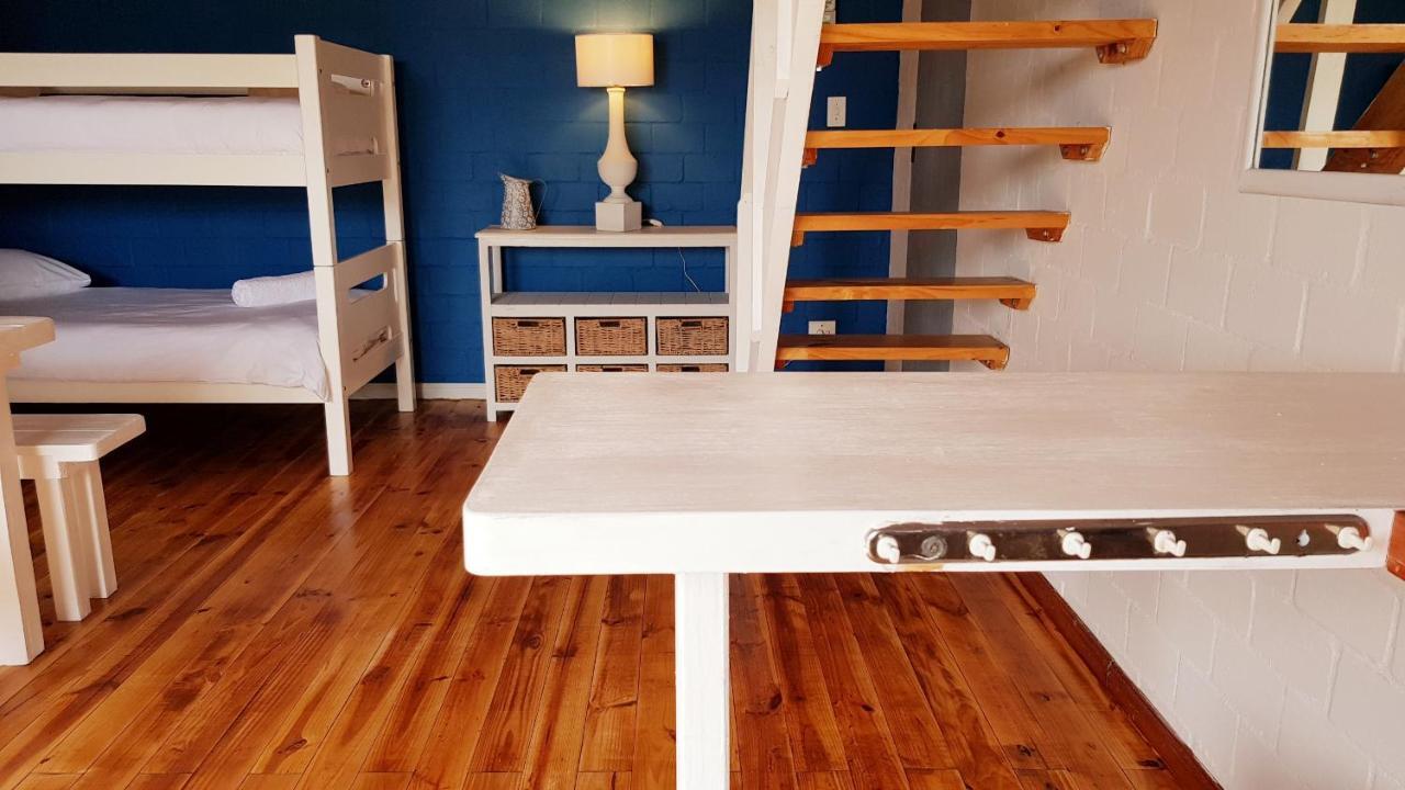 West Coast Seaside Getaway Hotel Grotto Bay Ngoại thất bức ảnh